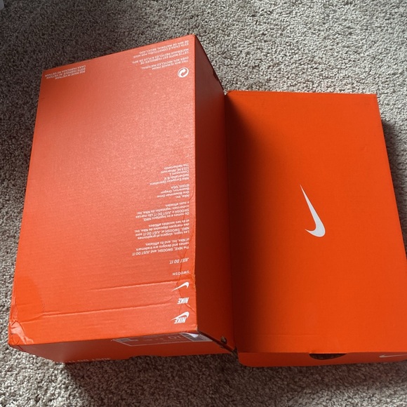 Empty orange Nike shoebox - women’s QUEST 5 size 10 - Picture 17 of 17